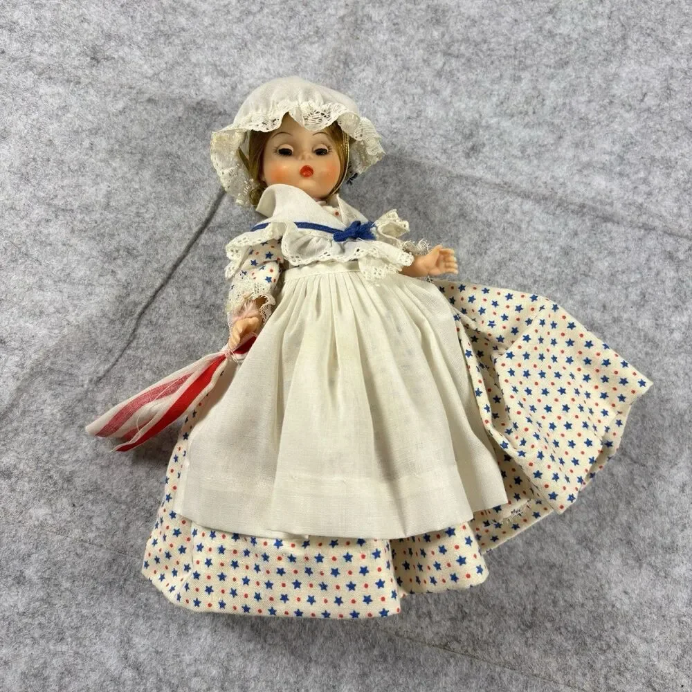 Vintage 1970s Madame Alexander Doll - Americana / Storybook - Betsy Ross 431 8